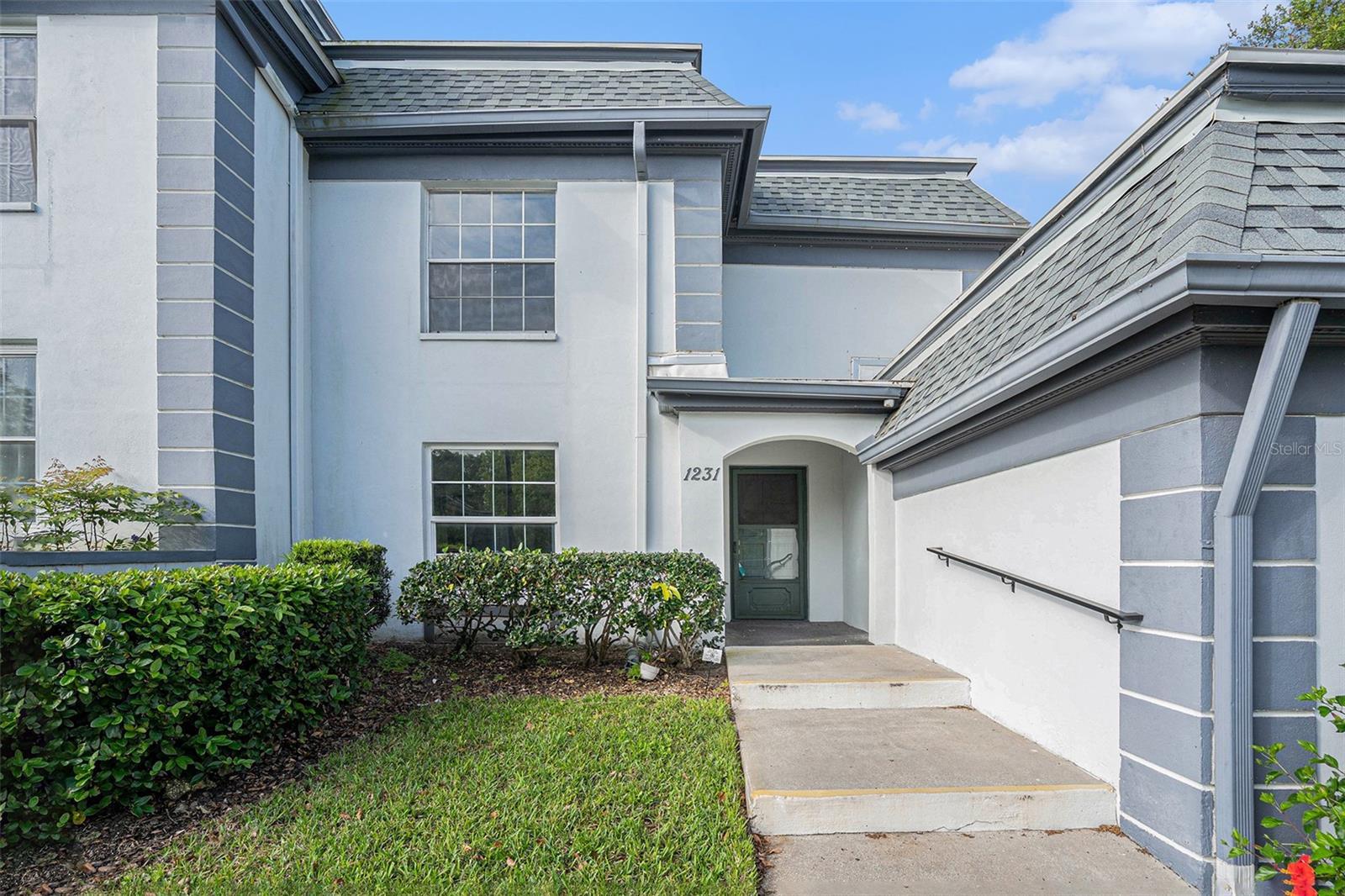 Photo one of 1231 N Mcmullen Booth Rd Clearwater FL 33759 | MLS U8236985