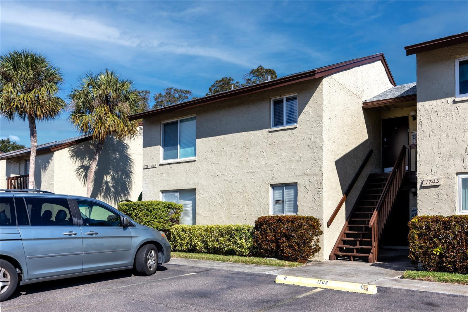 Photo one of 4215 E Bay Dr # 1703D Clearwater FL 33764 | MLS U8237130