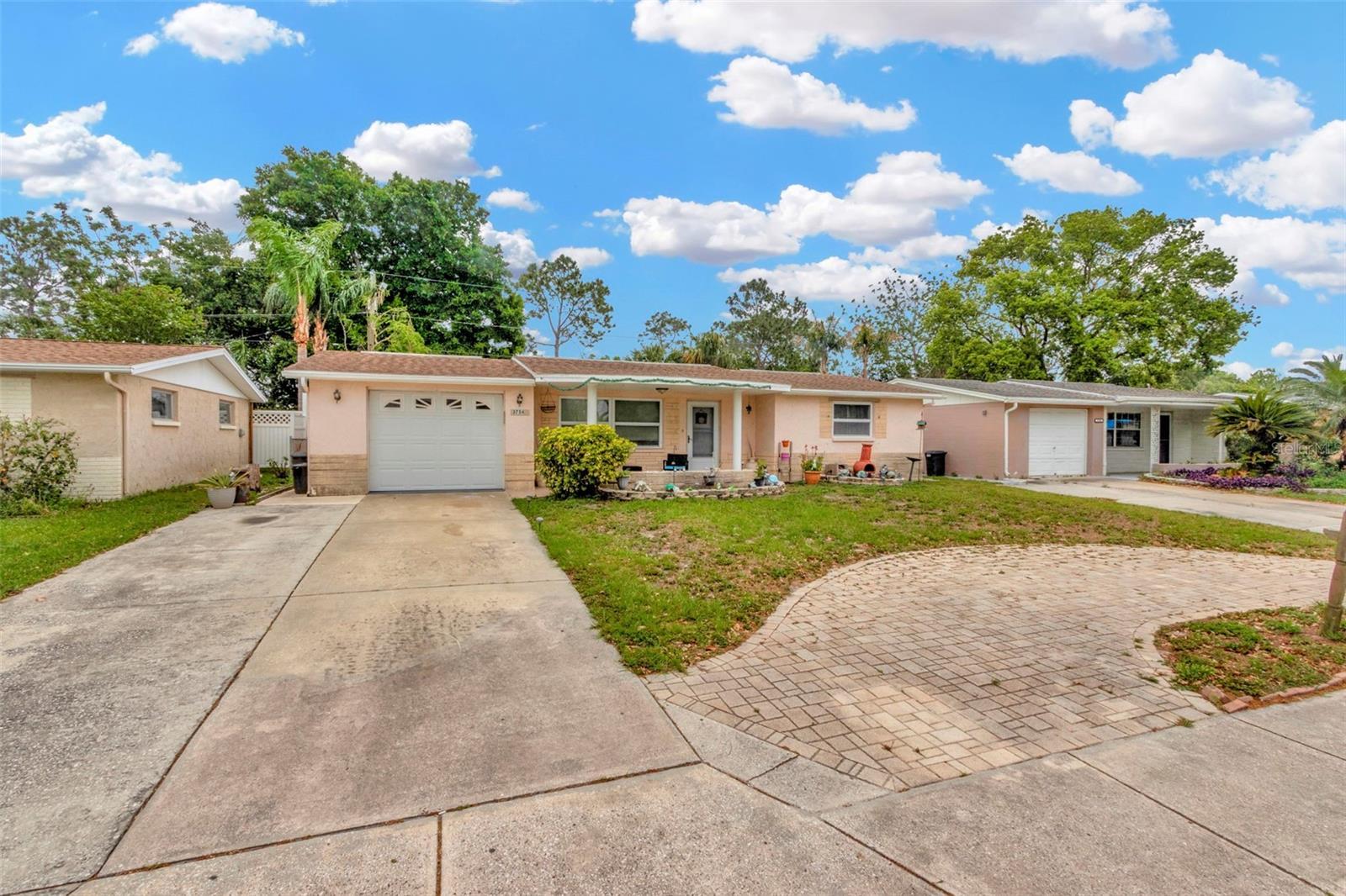 Photo one of 3754 Pensdale Dr New Port Richey FL 34652 | MLS U8237602