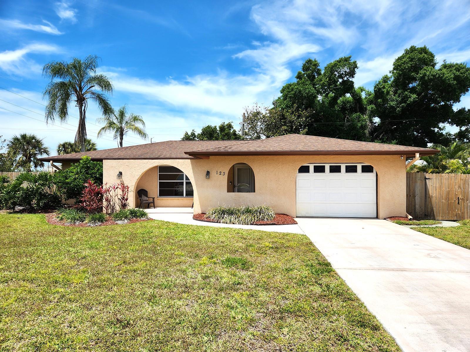 Photo one of 123 Altair Rd Venice FL 34293 | MLS U8238008