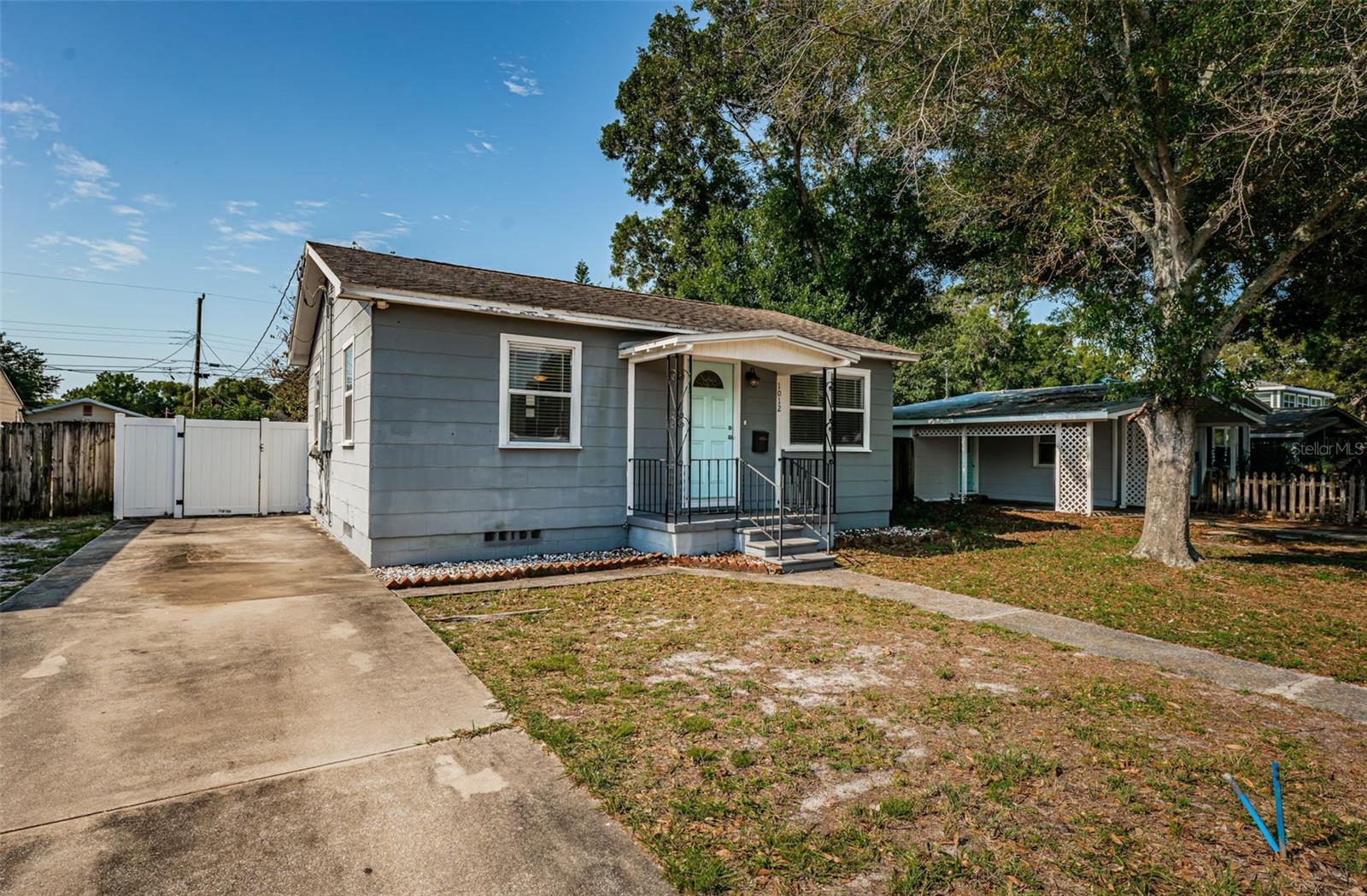 Photo one of 1012 57Th N Ave St Petersburg FL 33703 | MLS U8238266