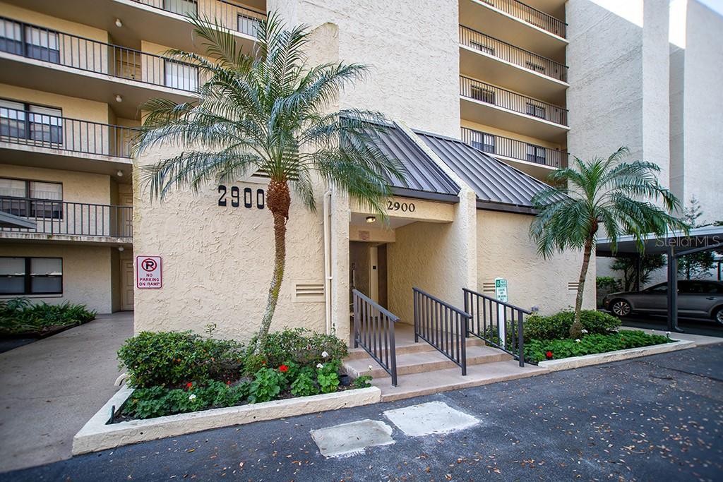 Photo one of 2900 Cove Cay Dr # 4G Clearwater FL 33760 | MLS U8238421