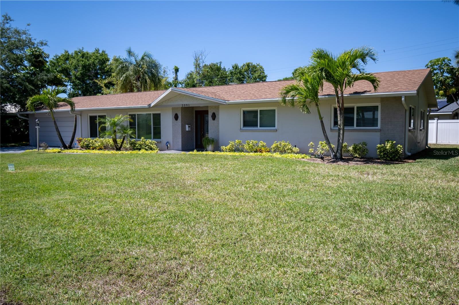 Photo one of 2391 66Th S Ter St Petersburg FL 33712 | MLS U8238838