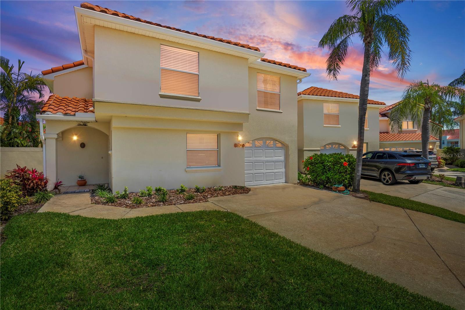 Photo one of 6109 Mirada Cir St Petersburg FL 33715 | MLS U8239451