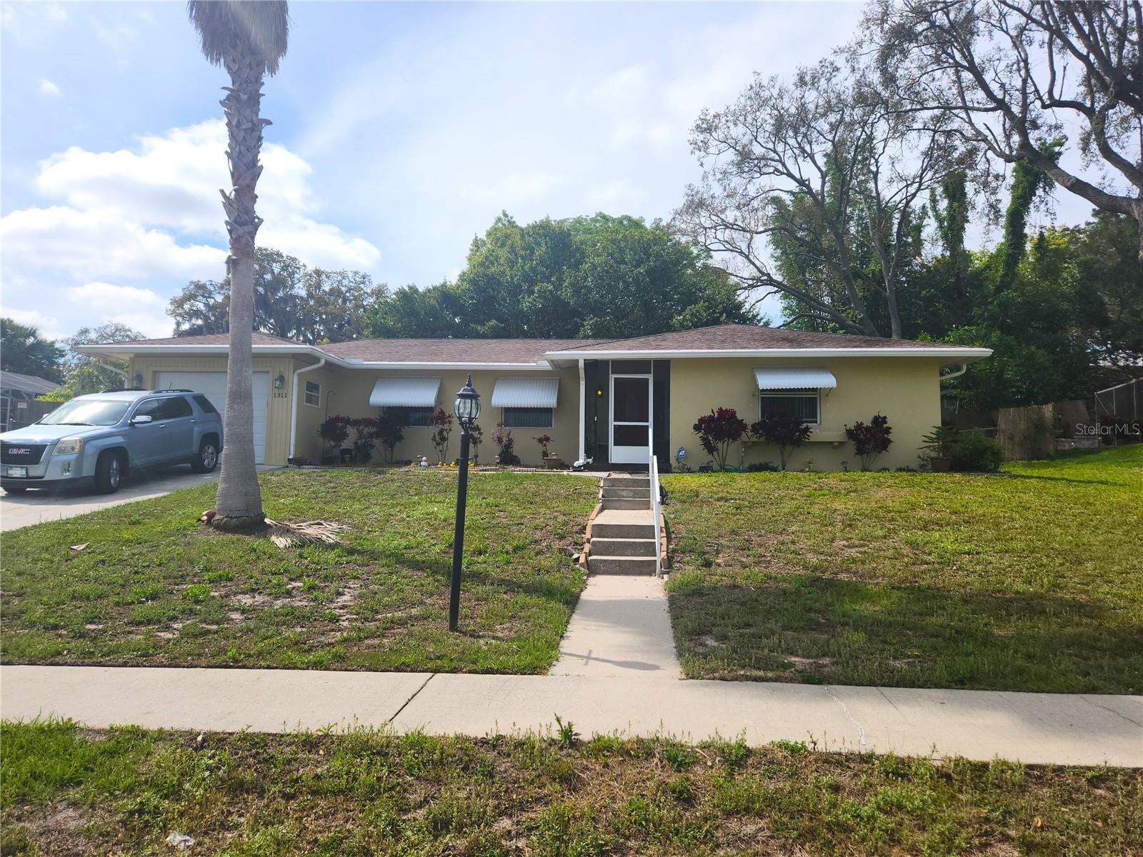 Photo one of 1311 Ivydale Rd Spring Hill FL 34606 | MLS W7863470