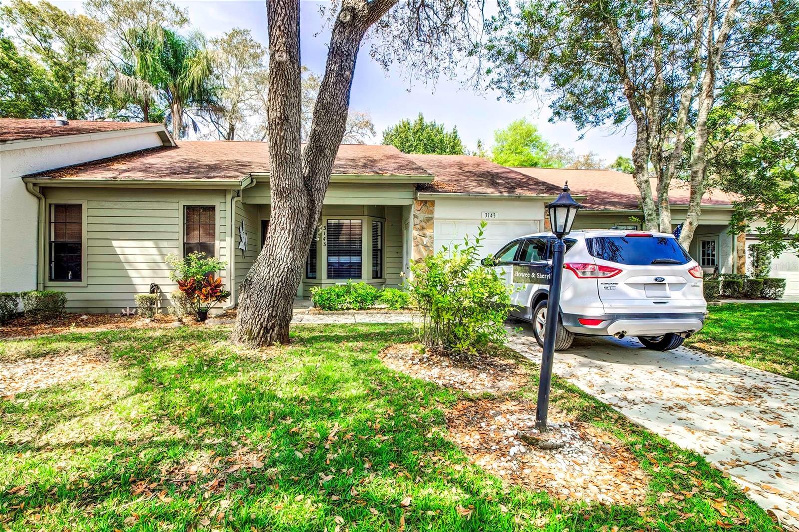 Photo one of 3143 Cloister Ct Spring Hill FL 34606 | MLS W7863716
