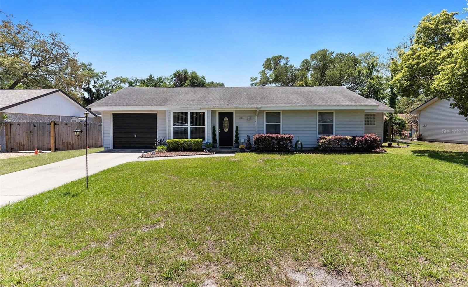 Photo one of 6186 Piedmont Dr Spring Hill FL 34606 | MLS W7864000
