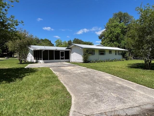 Photo one of 931 Cedar Dr Brooksville FL 34601 | MLS W7864030