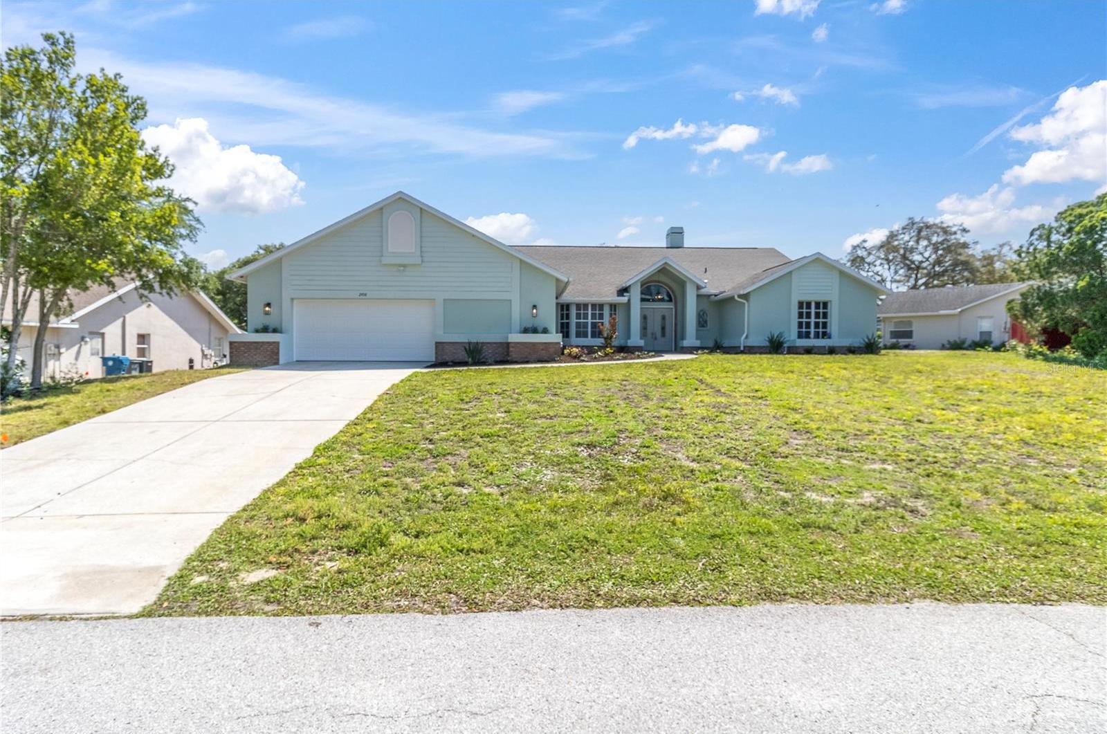 Photo one of 2458 Sunrise Ct Spring Hill FL 34608 | MLS W7864081