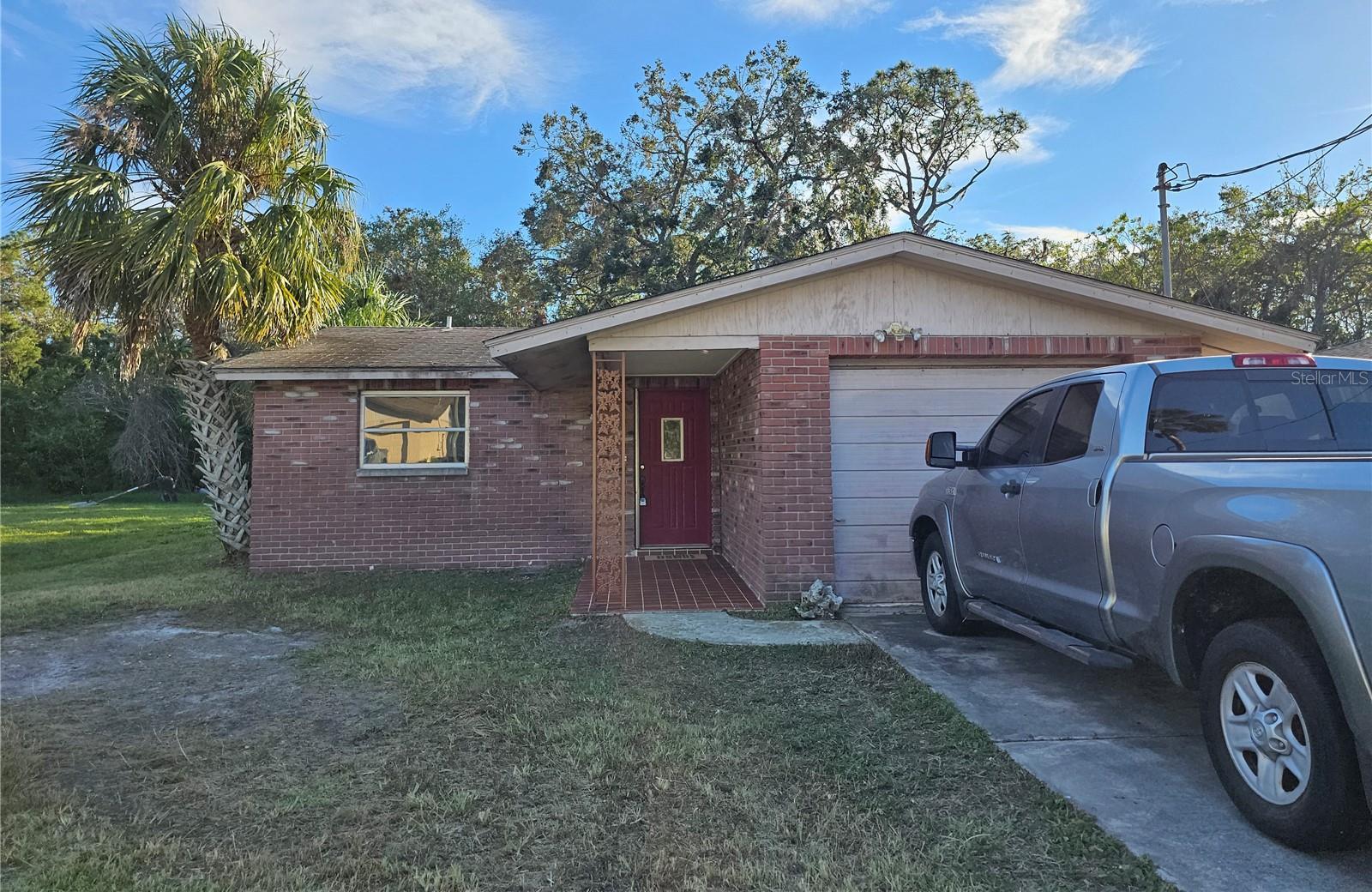 Photo one of 8030 Gulf Way Hudson FL 34667 | MLS W7870453