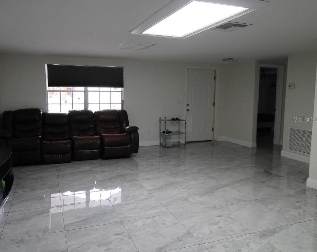 Photo #13