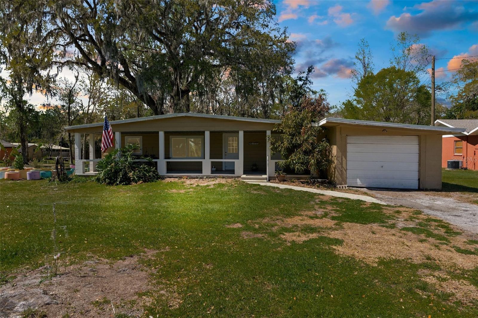 Photo one of 7381 Lykes Dublin Rd Brooksville FL 34601 | MLS W7873064