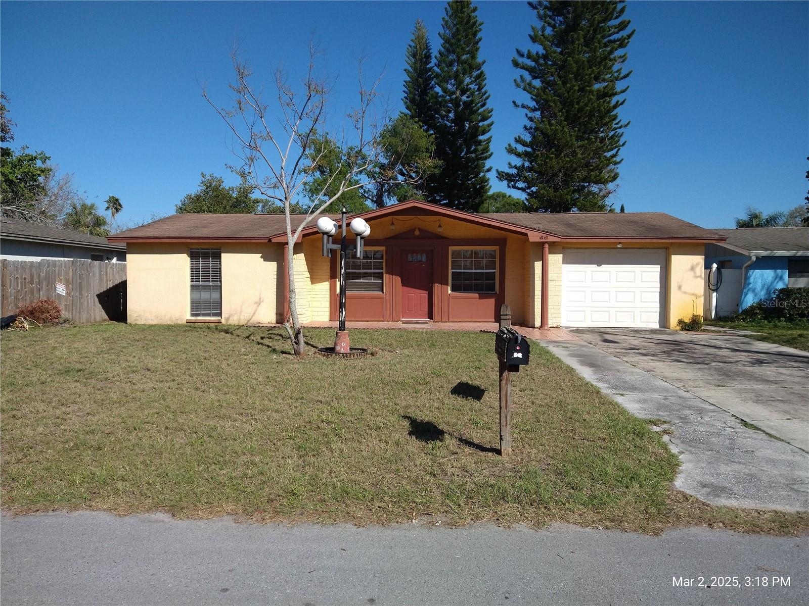 Photo one of 12716 Mulberry Ln Hudson FL 34667 | MLS W7873211