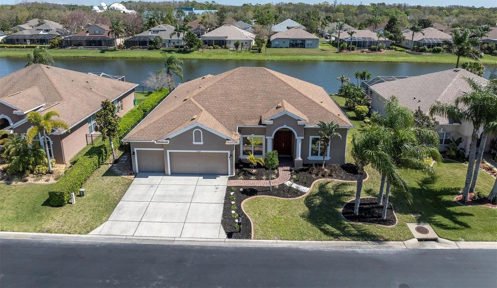 Photo one of 2330 Tarragon Ln Trinity FL 34655 | MLS W7873219