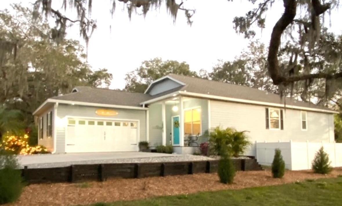 Photo one of 513 Meres Blvd Tarpon Springs FL 34689 | MLS W7873383