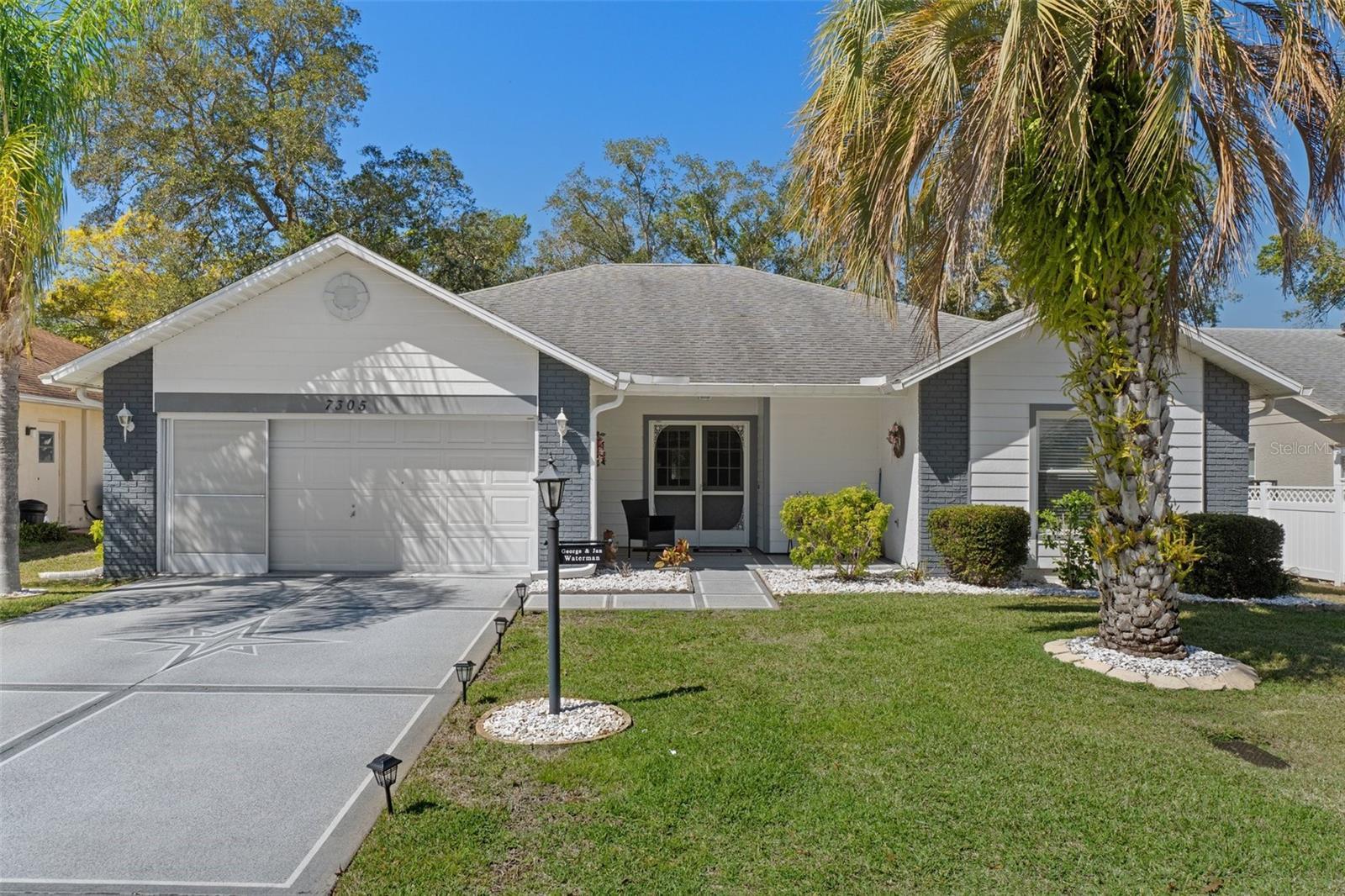 Photo one of 7305 Sugarbush Spring Hill FL 34606 | MLS W7873430