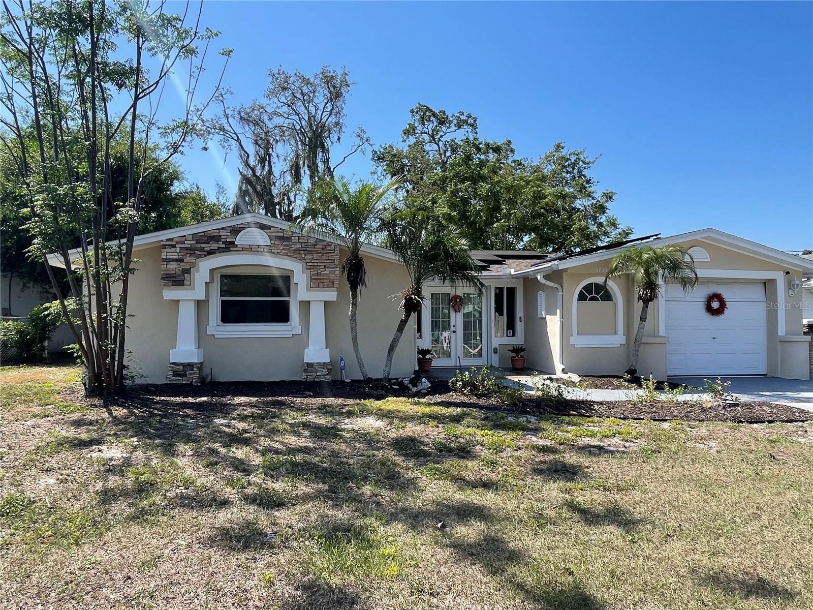 Photo one of 5736 Colonial Dr New Port Richey FL 34653 | MLS W7874655