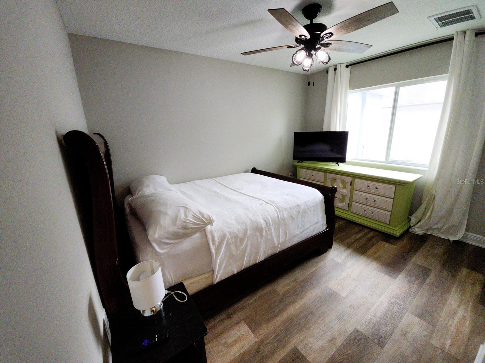 Photo #32