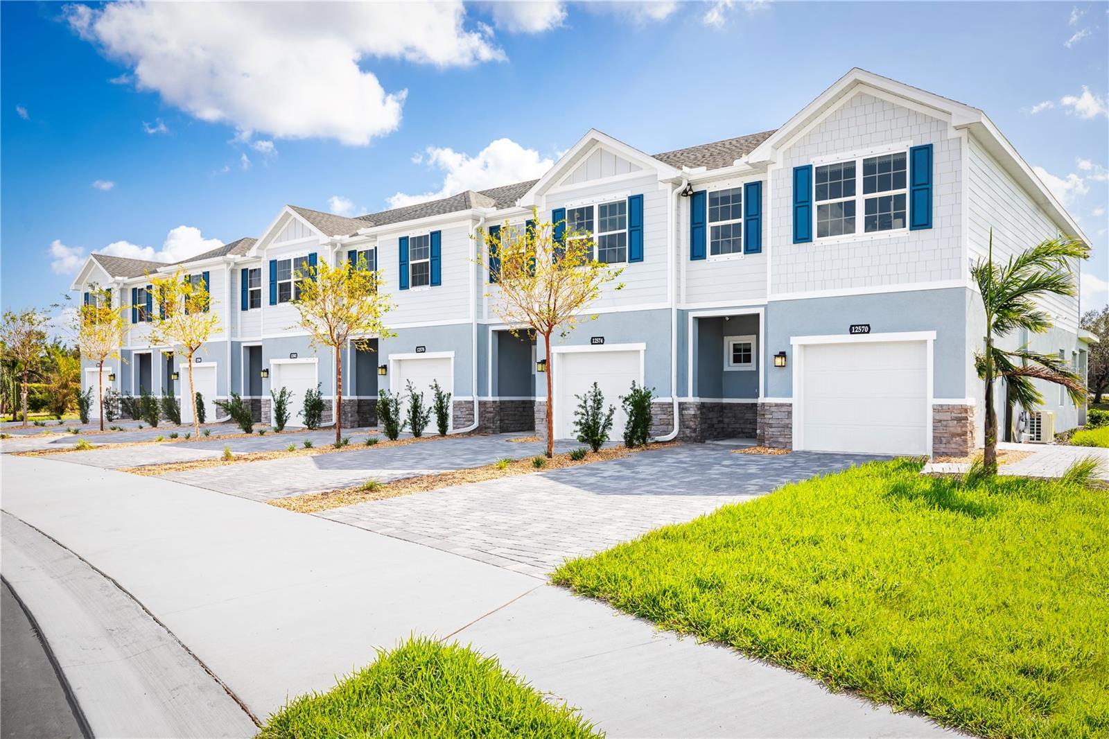 Photo one of 12408 Amber Creek Cir Lakewood Ranch FL 34211 | MLS W7875346