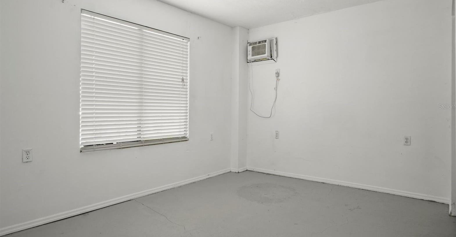Photo #42