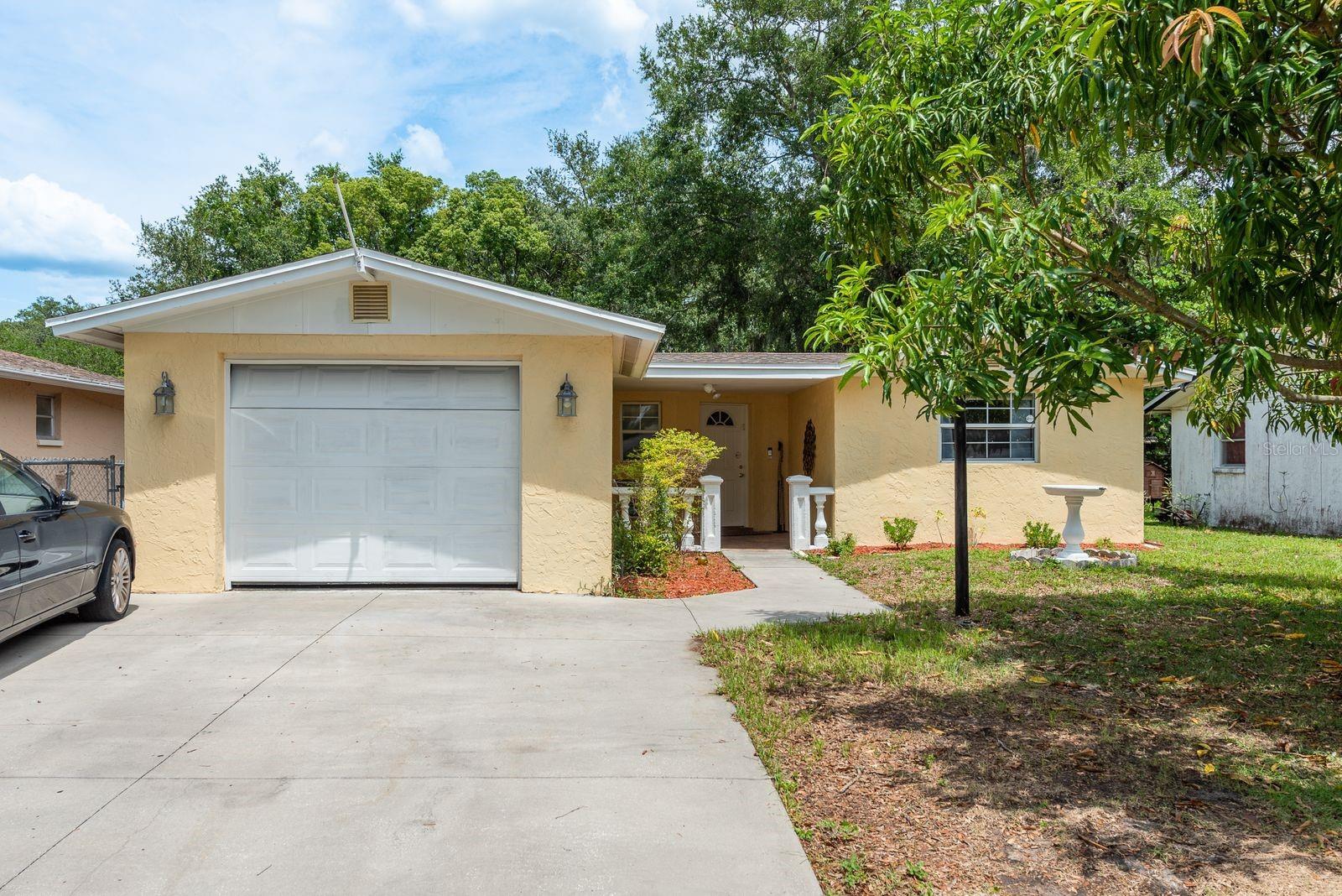 Photo one of 3140 Bahia Ave Holiday FL 34690 | MLS W7876209
