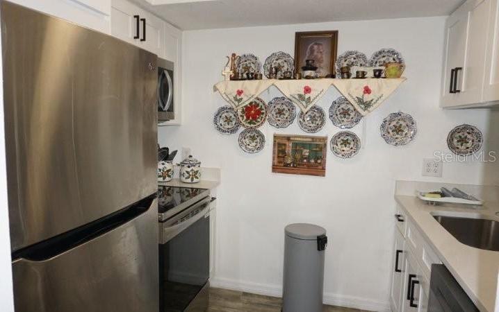 Photo #4