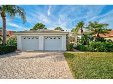 Photo one of 7430 Fairlinks Ct Sarasota FL 34243 | MLS A4591930