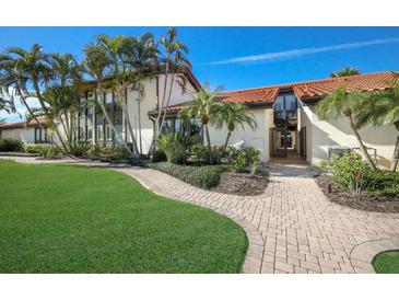 Photo one of 800 S Blvd Of The Presidents # 5 Sarasota FL 34236 | MLS A4600283