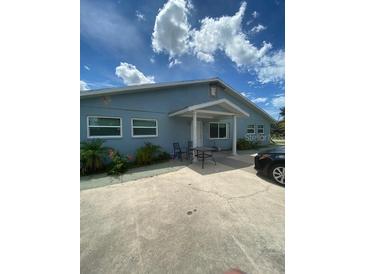 Photo one of 880 E Baffin Dr Venice FL 34293 | MLS A4605837