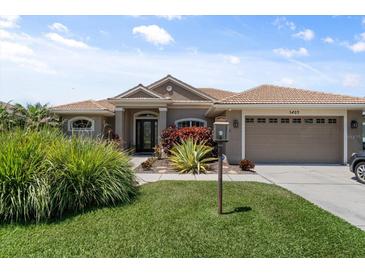 Photo one of 5809 Carriage Dr Sarasota FL 34243 | MLS A4607318