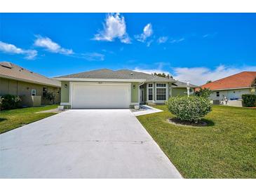 Photo one of 5813 Carriage Dr Sarasota FL 34243 | MLS A4608405