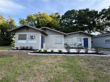 Photo one of 838 Woodlawn St Clearwater FL 33756 | MLS A4608456