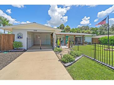 Photo one of 1321 Groveland Ave Venice FL 34285 | MLS A4617048