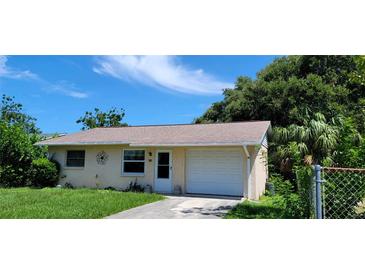 Photo one of 821 Myrtle Ave Venice FL 34285 | MLS A4619612