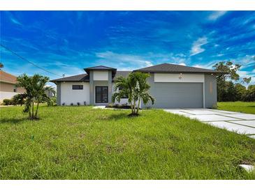 Photo one of 17 Tee View Rd Rotonda West FL 33947 | MLS A4622731