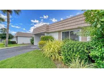 Photo one of 2329 Canalbluff Pl # V299 Sarasota FL 34231 | MLS A4624016