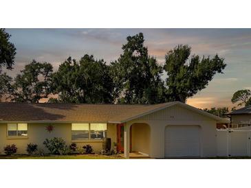 Photo one of 95 Cornell Rd Venice FL 34293 | MLS C7488623