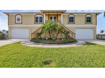 Photo one of 1921 Michigan Ave Englewood FL 34224 | MLS D6136387