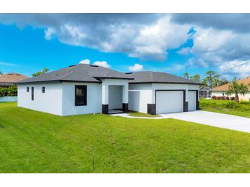 Photo one of 18 Tee View Rd Rotonda West FL 33947 | MLS D6138388