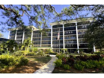 Photo one of 512 W Venice Ave # 203 Venice FL 34285 | MLS N6130812