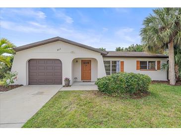 Photo one of 711 Dolphin Rd Venice FL 34293 | MLS N6131466