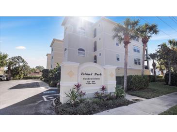 Photo one of 920 Cooper St # 302 Venice FL 34285 | MLS N6131971