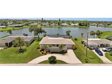 Photo one of 448 E Shade Dr Venice FL 34293 | MLS N6134090