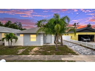 Photo one of 1006 Pine St Clearwater FL 33756 | MLS O6159163