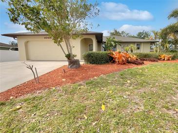 Photo one of 1066 Linden Rd Venice FL 34293 | MLS O6184728