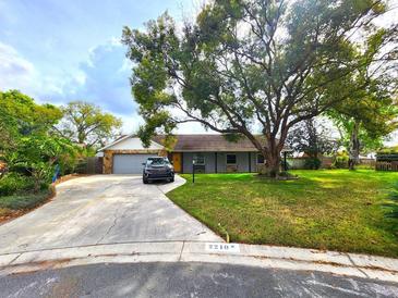 Photo one of 2210 S Waterman Dr Valrico FL 33594 | MLS O6187785