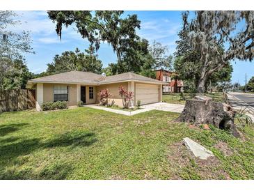 Photo one of 909 S Evers St Plant City FL 33563 | MLS O6192665