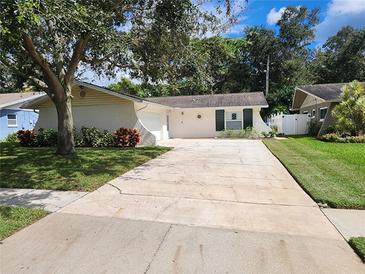 Photo one of 5901 Applecross N St St Petersburg FL 33709 | MLS O6246576