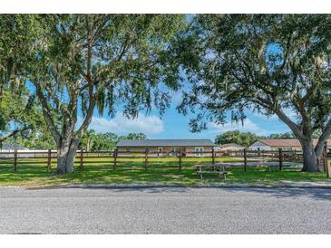 Photo one of 320 Moccasin Hollow Rd Lithia FL 33547 | MLS T3471721