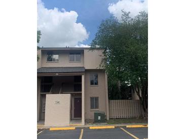 Photo one of 7501 Presley Pl # 79 Tampa FL 33617 | MLS T3482685